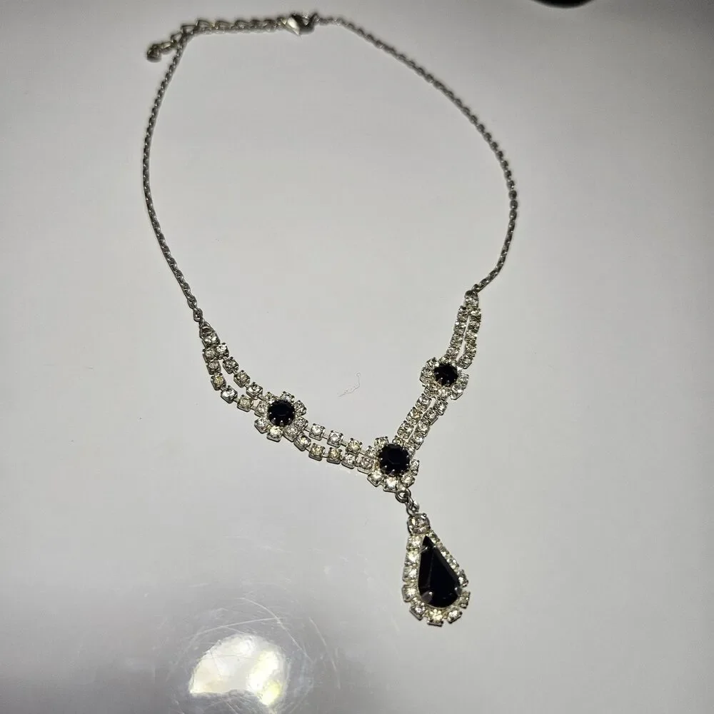 Silver Tone Black And Clear Rhinestone Teardrop Drop Necklace 16.5-19.5